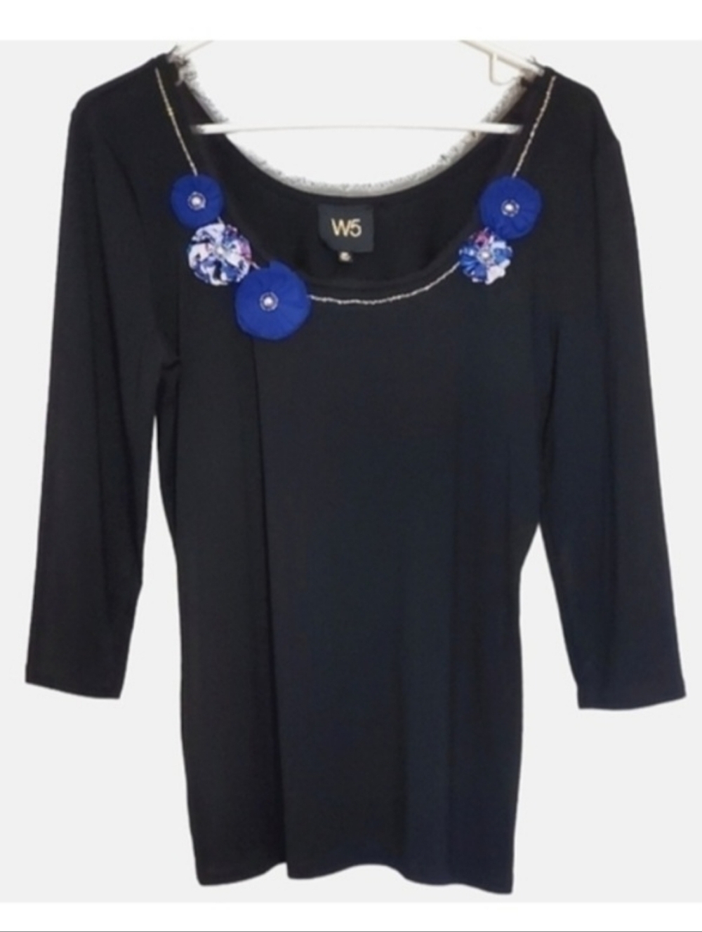 1309 * W5 Anthropologie Floral Appliqué Scoop Neck Top Black Blue Size M